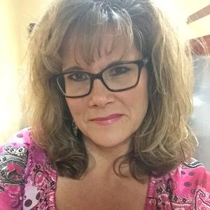 Meet your Posher, Pam